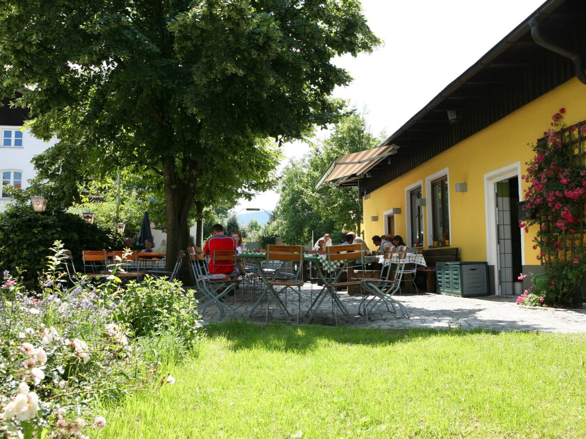 Biergarten im Gasthaus Aulinger