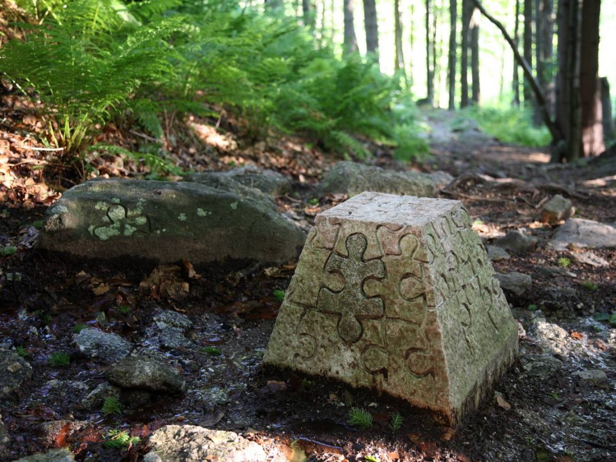 Puzzlestein am Jungend-Kunst-Granit Weg