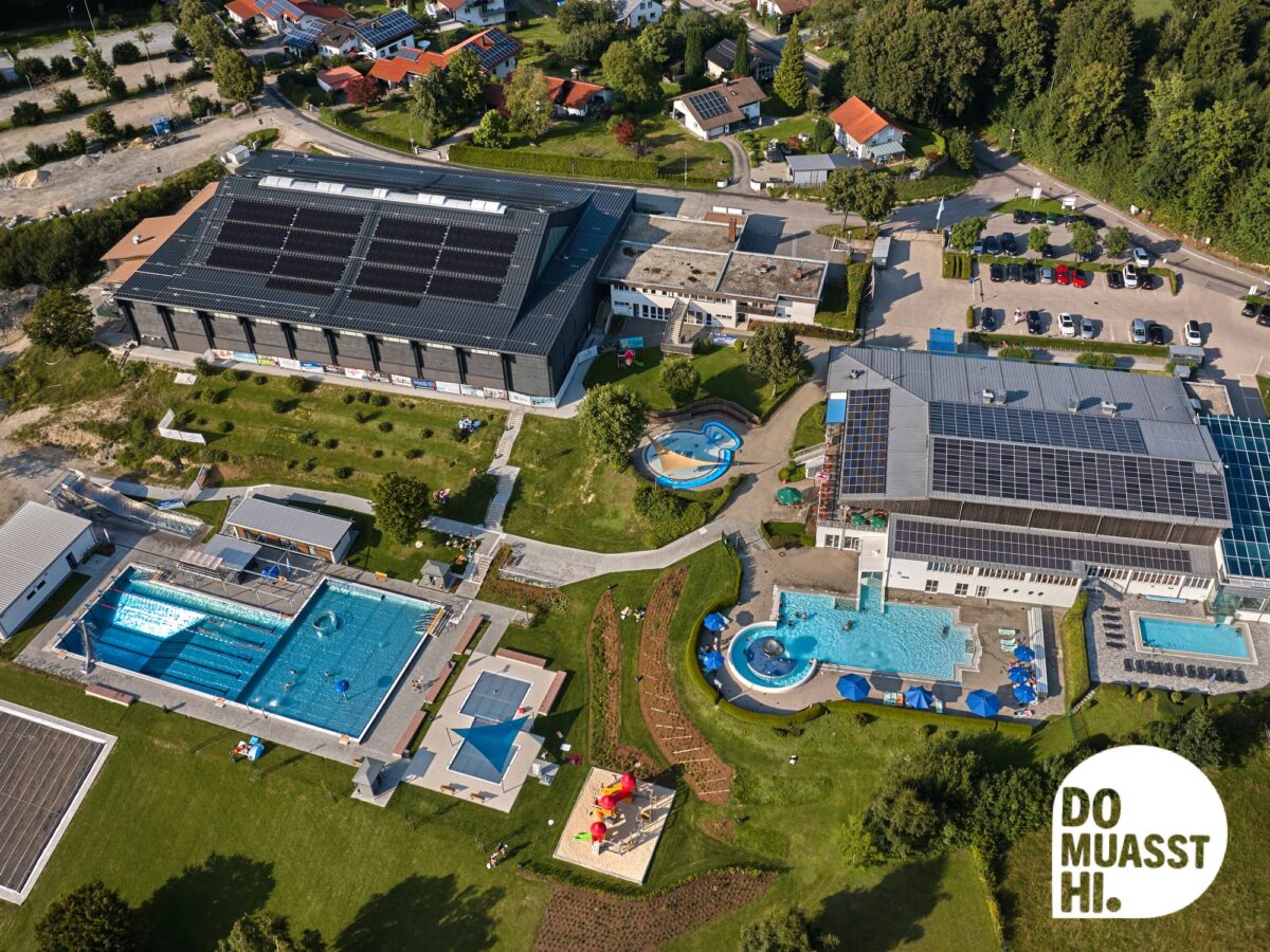 DO MUASST HI - Freibad Waldkirchen, Wasser