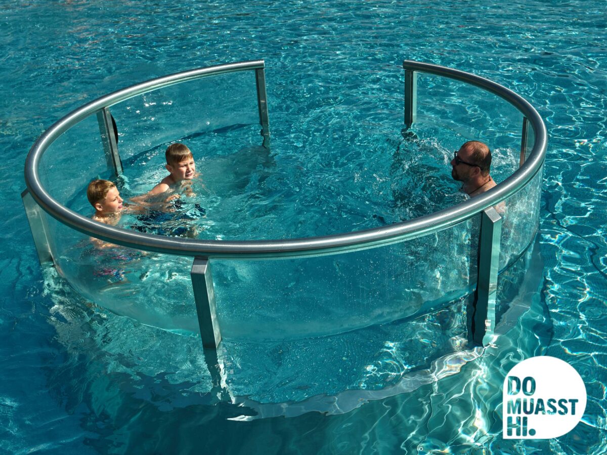 DO MUASST HI - Freibad Waldkirchen, Wasser