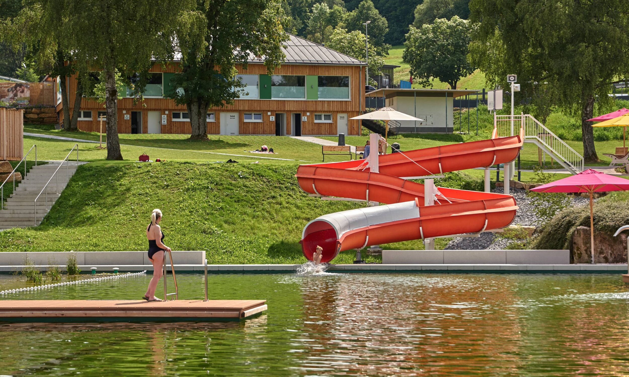 DO MUASST HI - Naturfreibad Freyung Sommer, Abkühlung