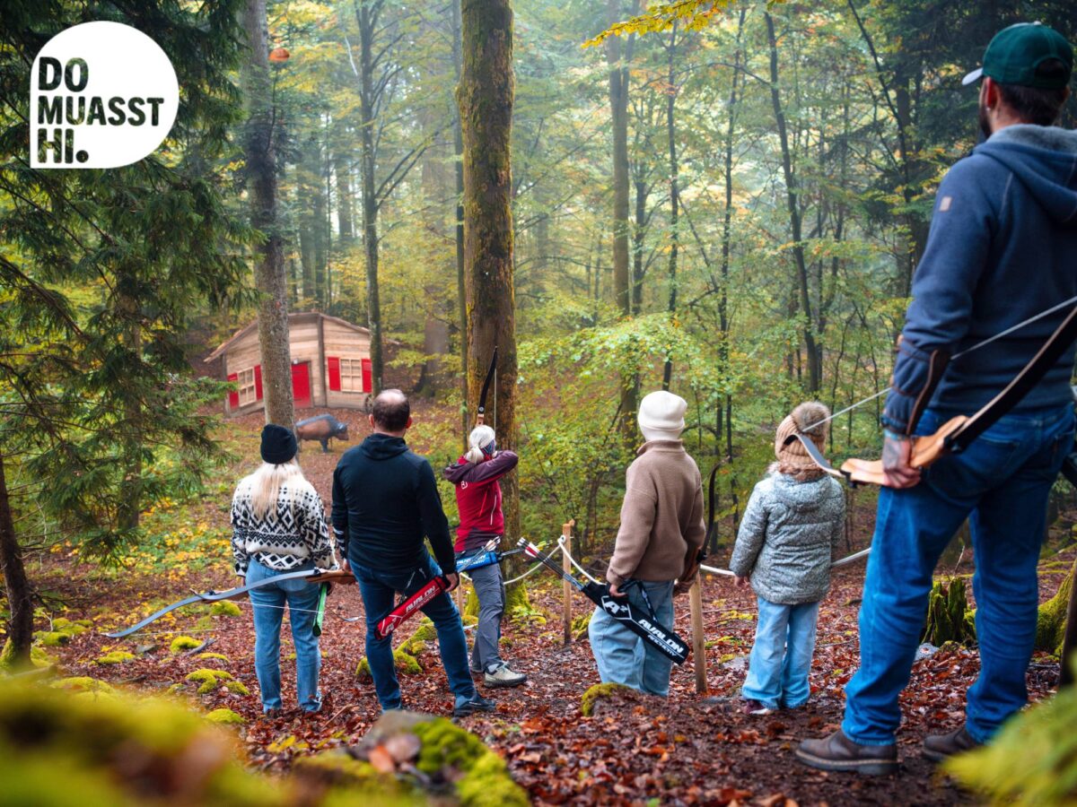 Bogenschießen beim Bogensport Schmid, DO MUASST HI